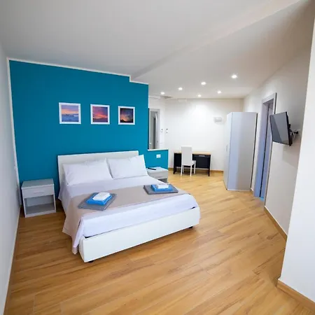 Aurora 4*