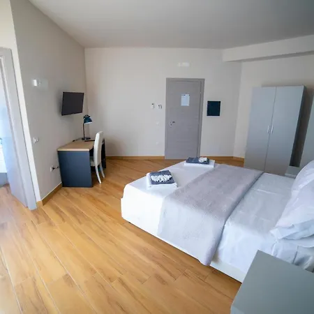 Aurora Bed & Breakfast Ciro Marina