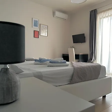 Aurora Bed & Breakfast Ciro Marina