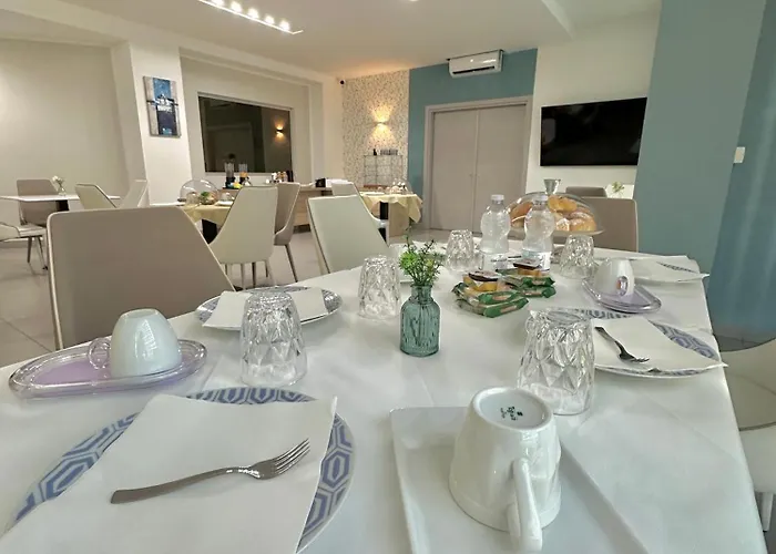 Alojamento de Acomodação e Pequeno-almoço Aurora 4*